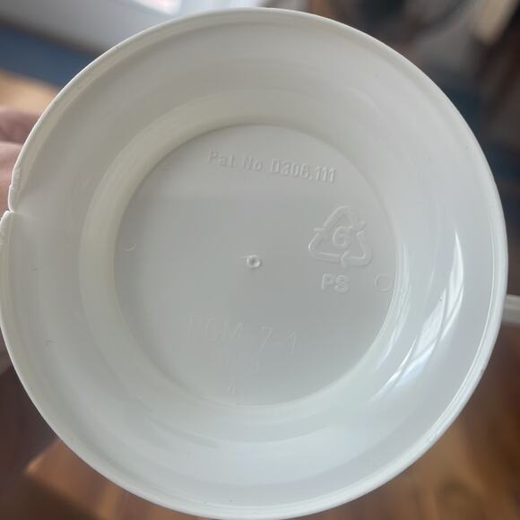 Vintage 10 celluloid plastic cups for hot or cold drinks - Picture 4 of 6